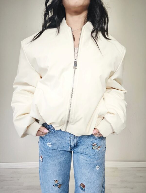 327C711087C408BFAB461EF7BF9385E2_ Jeans dog