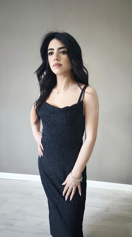 8A259350A408A3D7DEE46B36A9C31084_ Abito lungo pizzo