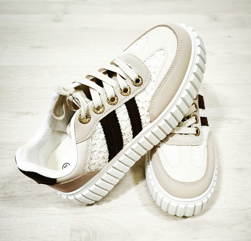 Sneakers ricamo