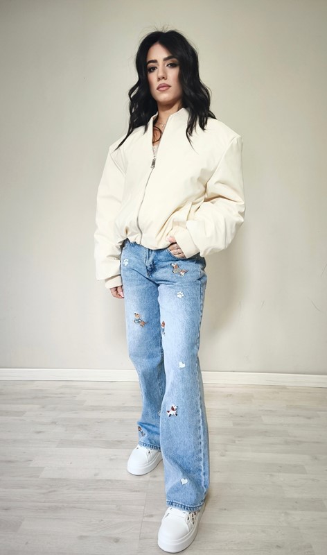 A174457A4E28F2A9647D9D3691CA098A_ Jeans dog