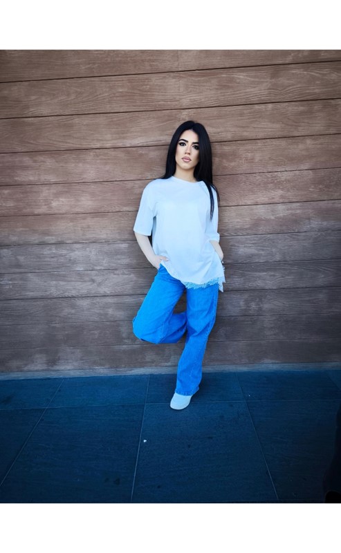 26A4C6CF6A99E247C94A5CECDA43DDFD_ Maglia mm bordo pizzo