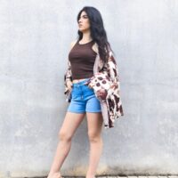 Short jeans push-up