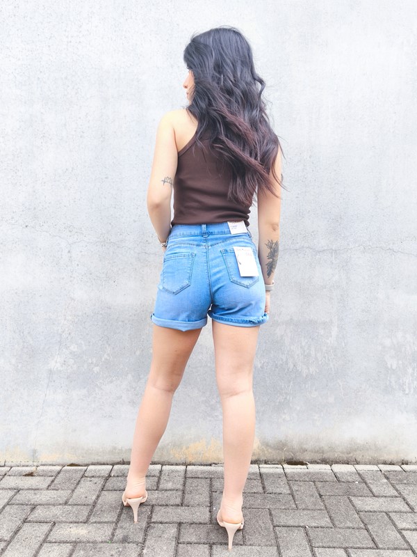Short jeans push-up