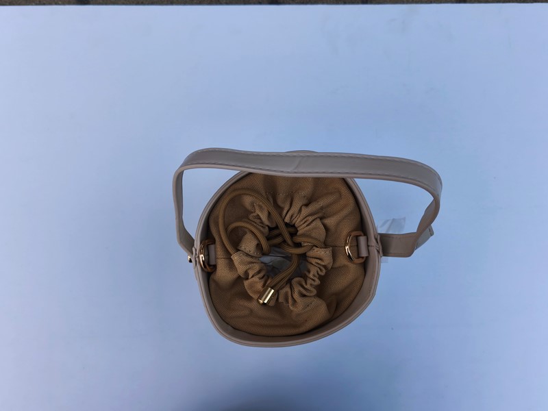 7C6CFABC8D51412FCDDBF8007E270183_ Borsa a secchiello