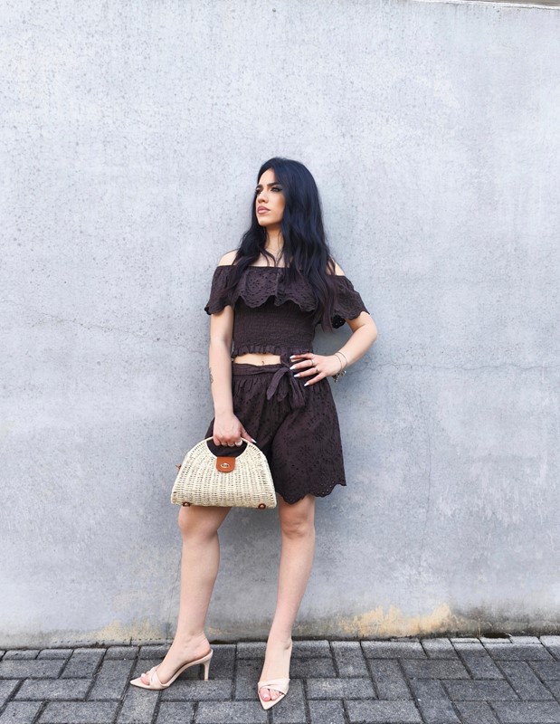 Crop top grinza balza ricamo