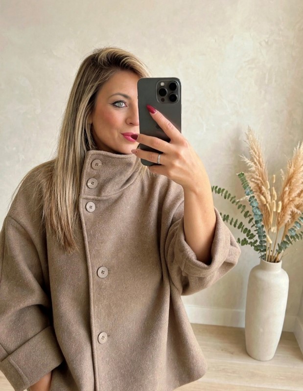 8681C12D617F367FA4223B3D74D42613_ Cappotto panno bottoni