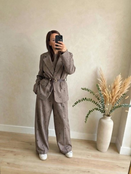 Pantalone spigato fiocchi