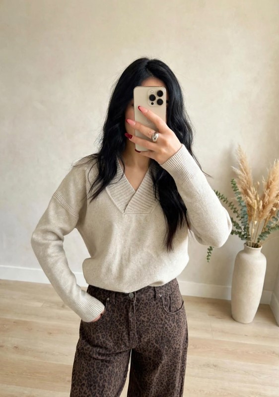 Maglione scollo v
