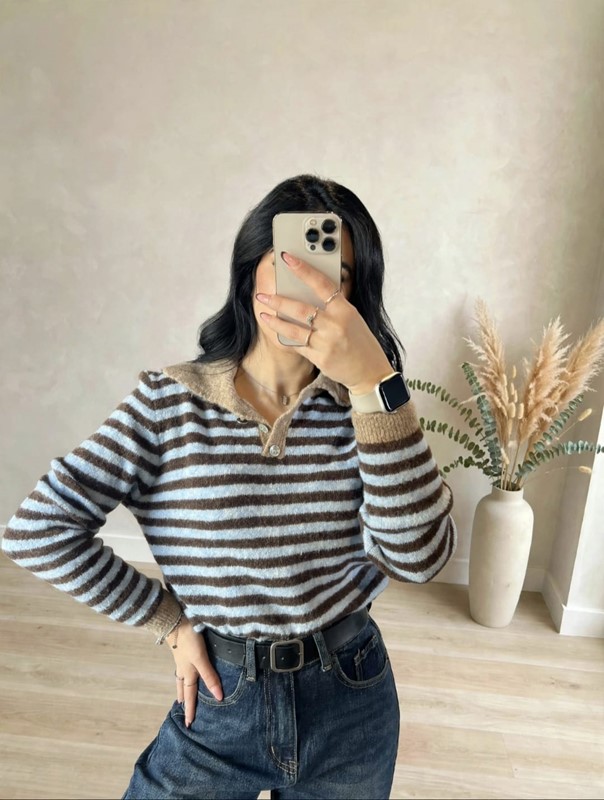 Maglione righe colletto