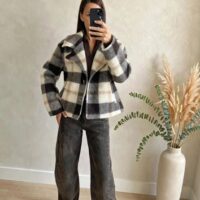 87C1509D38E8FE20E17913B3F9A27252_ Cappotto crop fantasia