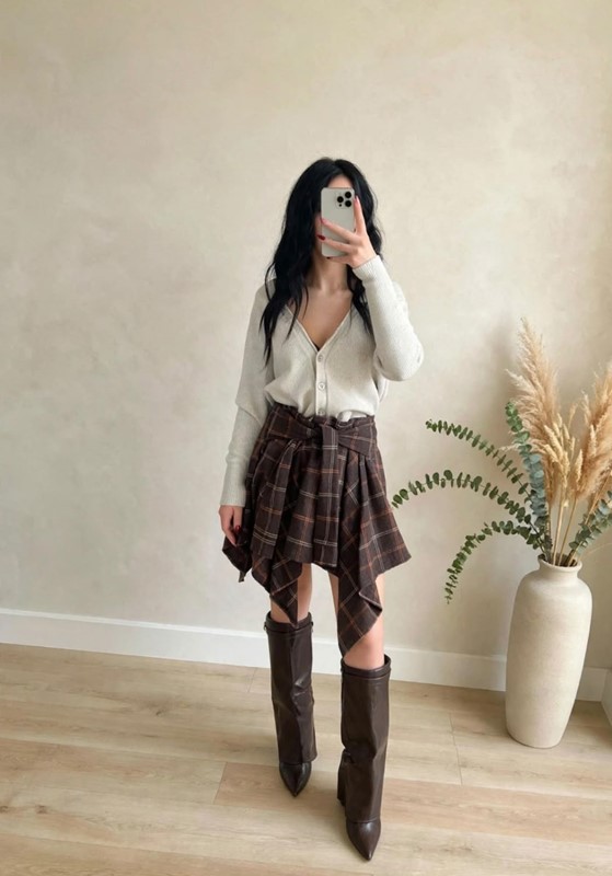 922E3E77003B0C1871091A18539A9AE8_ Gonnellina svasata tartan