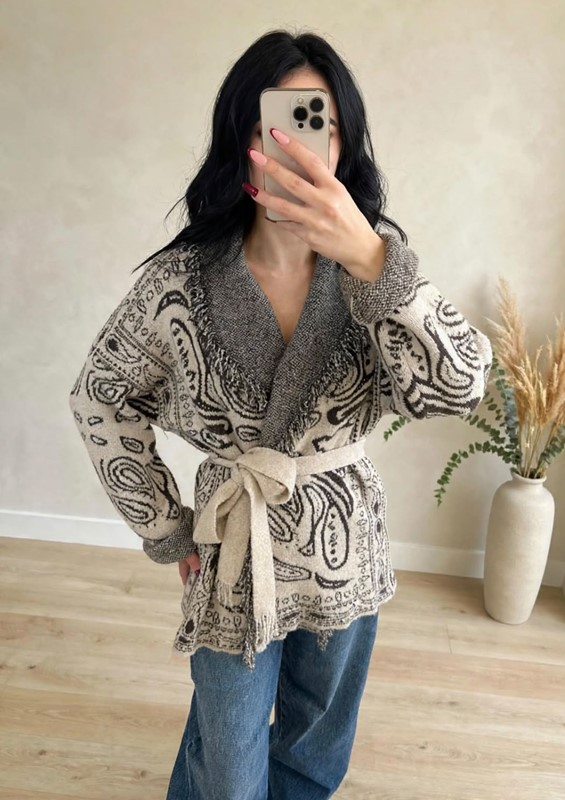 998CB0C142E59DF7E65CAF82286AE21A_ Kimono revers